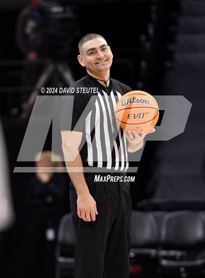 Thumbnail 2 in Verdugo Hills vs. Athenian (CIF State D5 Final) photogallery.