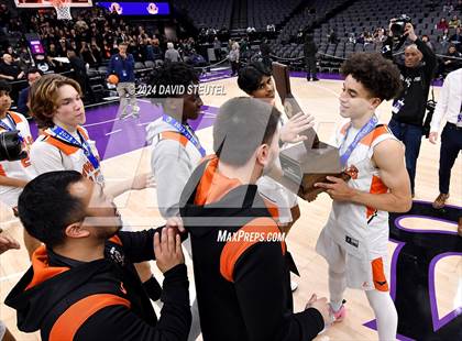 Thumbnail 1 in Verdugo Hills vs. Athenian (CIF State D5 Final) photogallery.