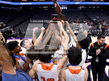 Thumbnail 3 in Verdugo Hills vs. Athenian (CIF State D5 Final) photogallery.