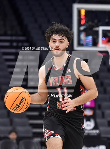 Thumbnail 1 in Verdugo Hills vs. Athenian (CIF State D5 Final) photogallery.