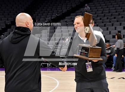 Thumbnail 1 in Verdugo Hills vs. Athenian (CIF State D5 Final) photogallery.