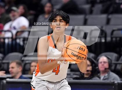 Thumbnail 2 in Verdugo Hills vs. Athenian (CIF State D5 Final) photogallery.