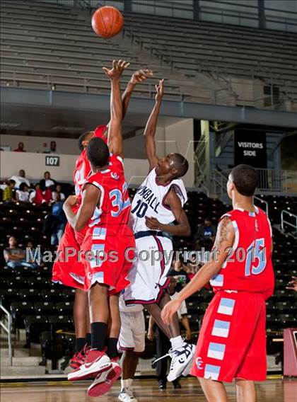 Thumbnail 3 in Carter vs. Kimball photogallery.