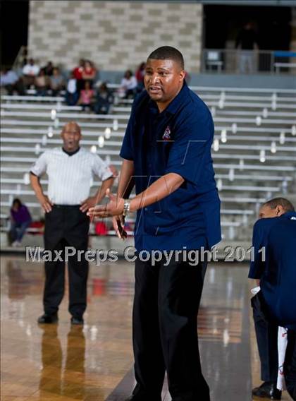Thumbnail 3 in Carter vs. Kimball photogallery.