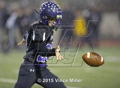 Thumbnail 2 in Bishop Blanchet @ Sumner (WIAA 3A 1st Round) photogallery.