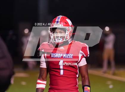 Thumbnail 2 in Aquinas vs. Bishop Miege (KSHSAA 6A Semifinal Playoff) photogallery.