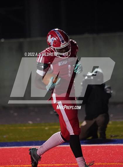 Thumbnail 3 in Aquinas vs. Bishop Miege (KSHSAA 6A Semifinal Playoff) photogallery.