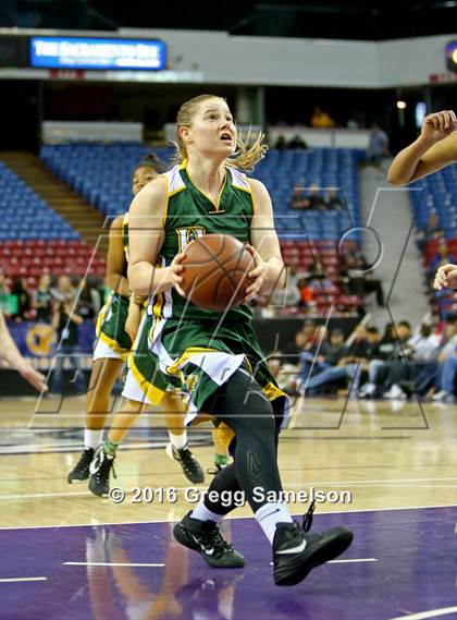 Thumbnail 3 in Pinewood vs Miramonte (CIF NorCal Regional Open Division Final) photogallery.
