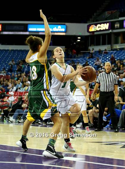 Thumbnail 1 in Pinewood vs Miramonte (CIF NorCal Regional Open Division Final) photogallery.