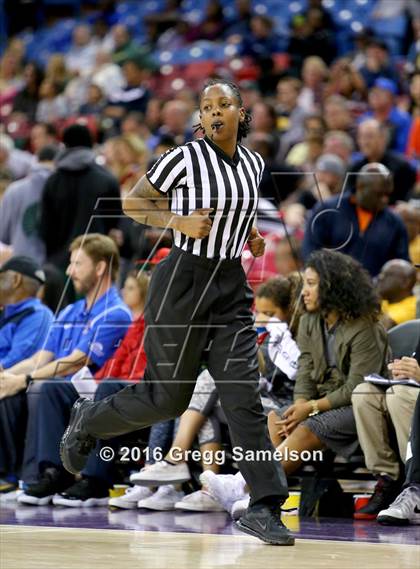 Thumbnail 1 in Pinewood vs Miramonte (CIF NorCal Regional Open Division Final) photogallery.