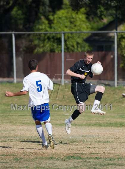 Thumbnail 1 in Nordhoff vs Cabrillo (Buena New Year's Tournament) photogallery.