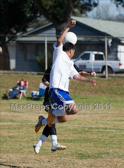 Thumbnail 2 in Nordhoff vs Cabrillo (Buena New Year's Tournament) photogallery.