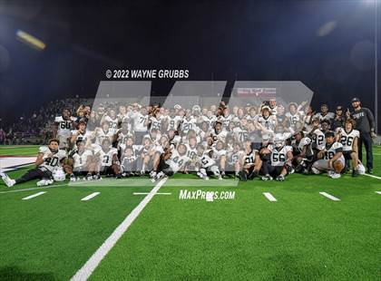 Thumbnail 3 in Pleasant Grove @ Van (UIL 4A D2 Bi-District Playoff) photogallery.