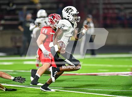 Thumbnail 3 in Pleasant Grove @ Van (UIL 4A D2 Bi-District Playoff) photogallery.