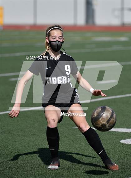 Thumbnail 1 in San Marino @ South Pasadena photogallery.