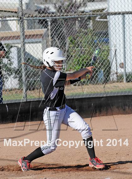 Thumbnail 3 in Foothill @ Tehachapi photogallery.
