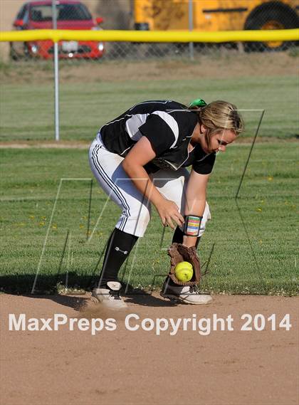 Thumbnail 3 in Foothill @ Tehachapi photogallery.