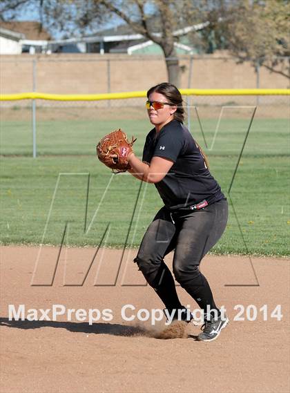 Thumbnail 1 in Foothill @ Tehachapi photogallery.