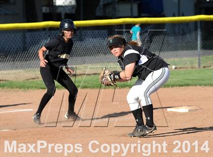 Thumbnail 1 in Foothill @ Tehachapi photogallery.