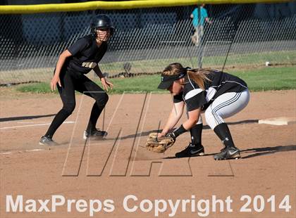 Thumbnail 3 in Foothill @ Tehachapi photogallery.