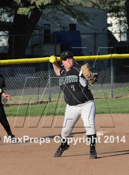 Thumbnail 3 in Foothill @ Tehachapi photogallery.