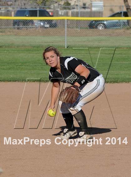 Thumbnail 3 in Foothill @ Tehachapi photogallery.