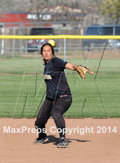 Thumbnail 3 in Foothill @ Tehachapi photogallery.
