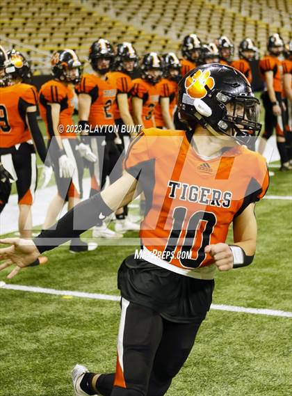 Thumbnail 1 in Camas County vs. Kendrick (IDHSAA 1A Division 3 8-Man Final) photogallery.