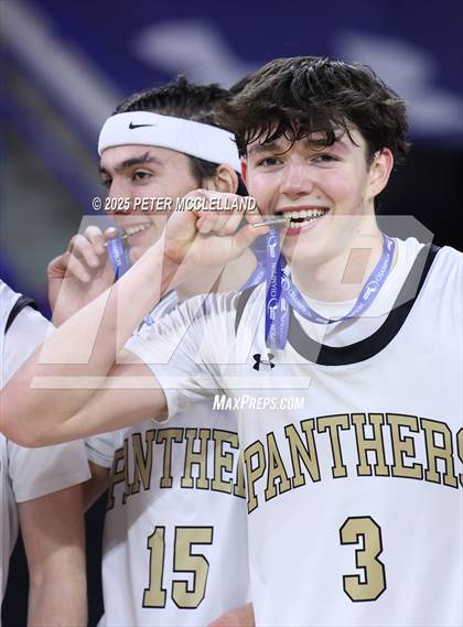 Thumbnail 2 in Hopedale vs Pioneer Valley Regional (MIAA Division 5 Final) photogallery.