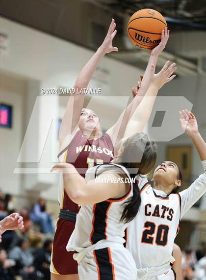 Thumbnail 2 in Windsor @ Greeley Central photogallery.