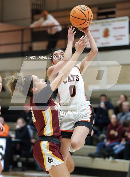 Thumbnail 2 in Windsor @ Greeley Central photogallery.