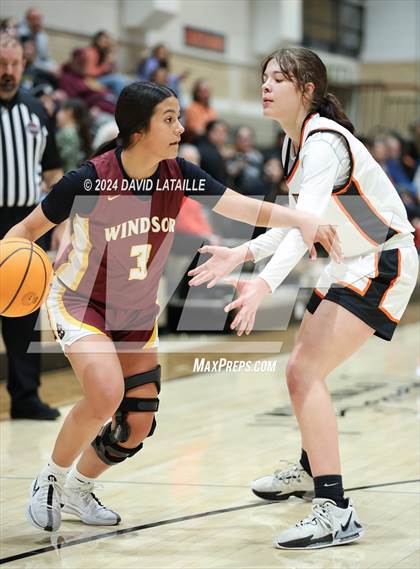 Thumbnail 3 in Windsor @ Greeley Central photogallery.