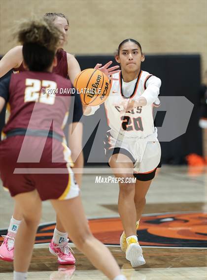Thumbnail 3 in Windsor @ Greeley Central photogallery.