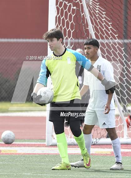 Thumbnail 3 in El Segundo vs. Hesperia (CIF-SS D5 Final) photogallery.