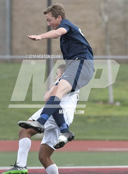 Thumbnail 2 in El Segundo vs. Hesperia (CIF-SS D5 Final) photogallery.