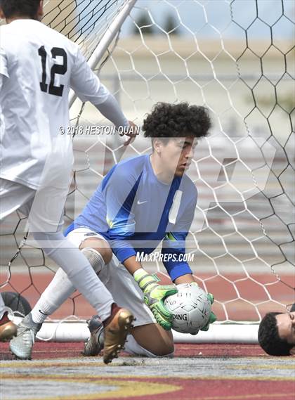 Thumbnail 3 in El Segundo vs. Hesperia (CIF-SS D5 Final) photogallery.