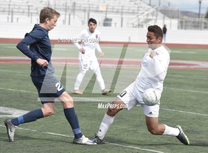 Thumbnail 2 in El Segundo vs. Hesperia (CIF-SS D5 Final) photogallery.