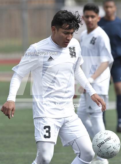 Thumbnail 3 in El Segundo vs. Hesperia (CIF-SS D5 Final) photogallery.