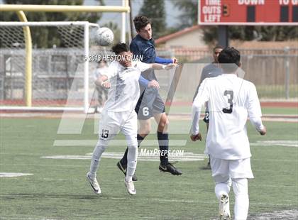 Thumbnail 2 in El Segundo vs. Hesperia (CIF-SS D5 Final) photogallery.