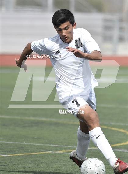 Thumbnail 2 in El Segundo vs. Hesperia (CIF-SS D5 Final) photogallery.