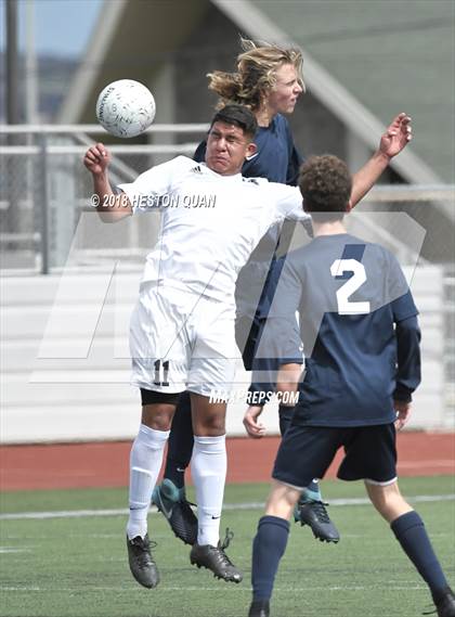 Thumbnail 2 in El Segundo vs. Hesperia (CIF-SS D5 Final) photogallery.