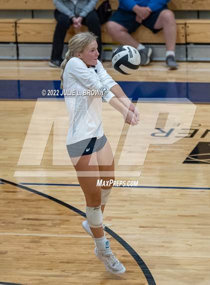 Thumbnail 2 in Cathedral vs Indianapolis Scecina Memorial (City Tourney final) photogallery.