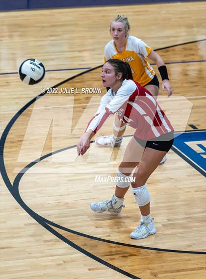 Thumbnail 3 in Cathedral vs Indianapolis Scecina Memorial (City Tourney final) photogallery.