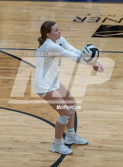 Thumbnail 2 in Cathedral vs Indianapolis Scecina Memorial (City Tourney final) photogallery.