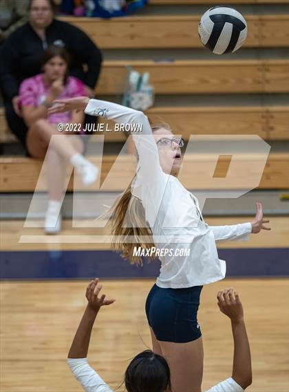 Thumbnail 2 in Cathedral vs Indianapolis Scecina Memorial (City Tourney final) photogallery.