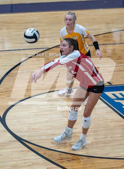 Thumbnail 3 in Cathedral vs Indianapolis Scecina Memorial (City Tourney final) photogallery.