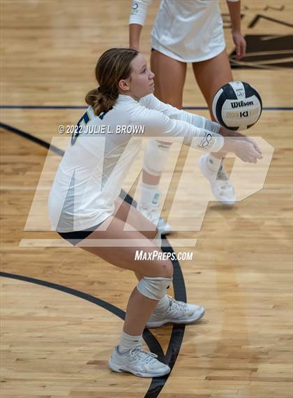 Thumbnail 2 in Cathedral vs Indianapolis Scecina Memorial (City Tourney final) photogallery.