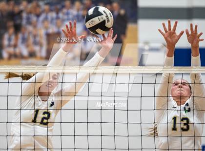 Thumbnail 1 in Cathedral vs Indianapolis Scecina Memorial (City Tourney final) photogallery.
