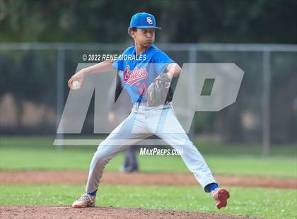 Thumbnail 1 in Serra vs La Salle photogallery.