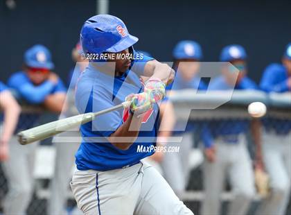Thumbnail 1 in Serra vs La Salle photogallery.